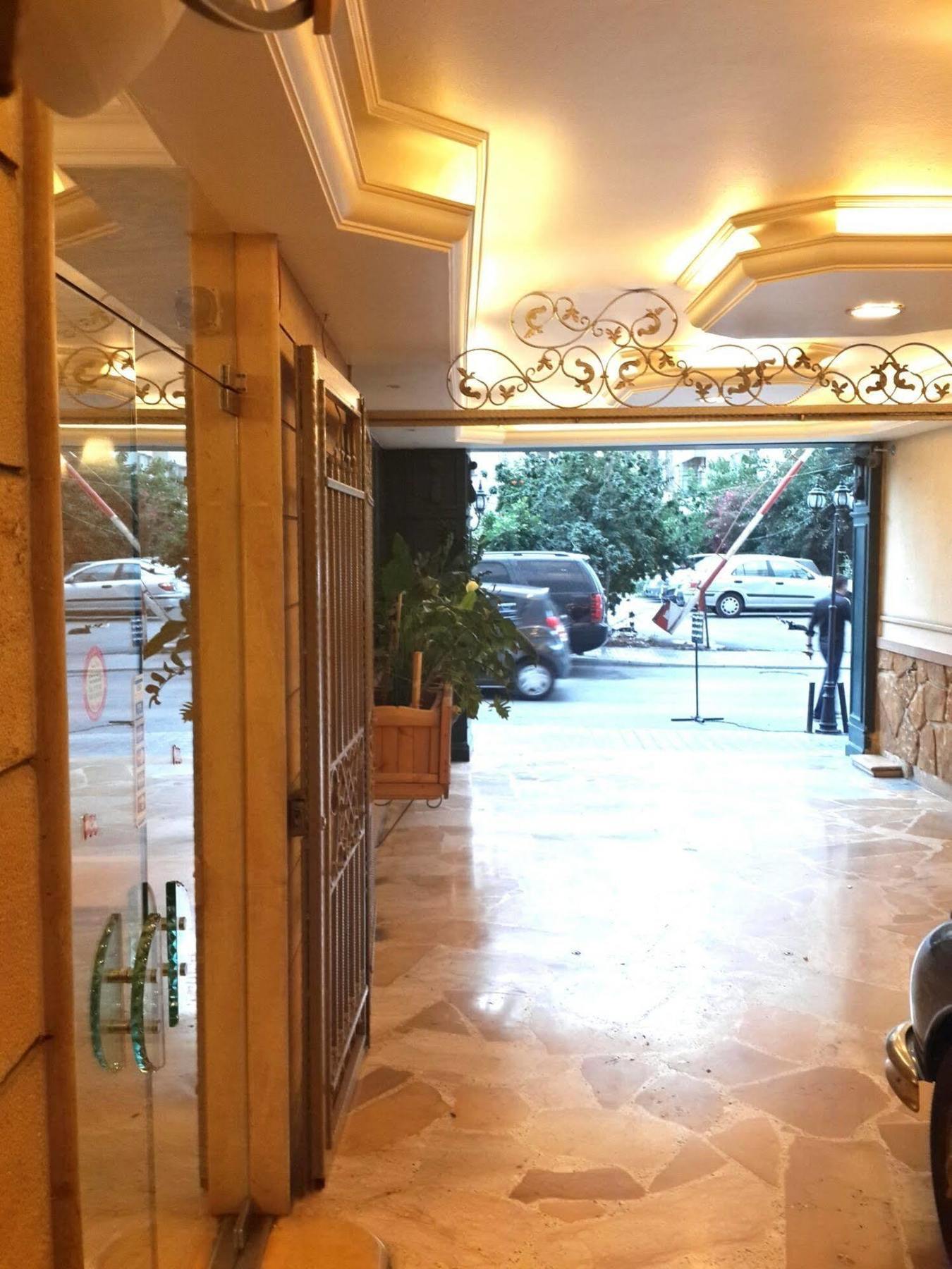Viccini Suites Beirut Exterior photo